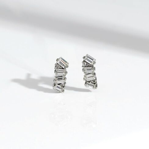 Amazon Essentials Brass Sliver Clear Stud Earrings in Saudi Arabia