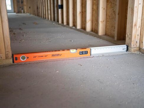 Johnson Level & Tool 5800-2442B - 24"-42" Extendable Box Beam Level,Telescoping Adjustable Aluminum Level with Precision Milled Edges in Saudi Arabia