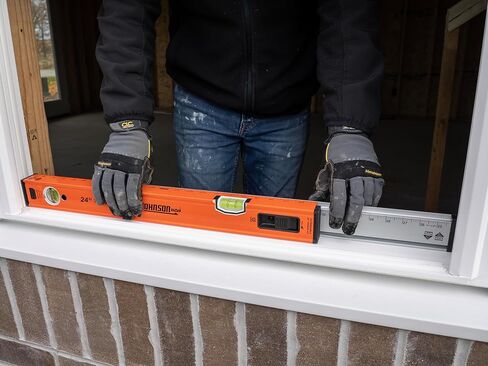 Johnson Level & Tool 5800-2442B - 24"-42" Extendable Box Beam Level,Telescoping Adjustable Aluminum Level with Precision Milled Edges in Saudi Arabia