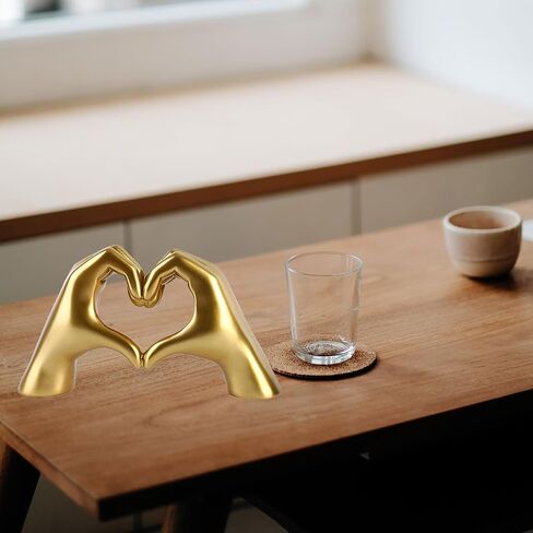 القلب الأيدي النحت الذهب ديكور المنزل شكل قلب لفتة التماثيل الديكور الفن الحديث التماثيل لرف الكتب الجدول غرفة الديكور in Kuwait