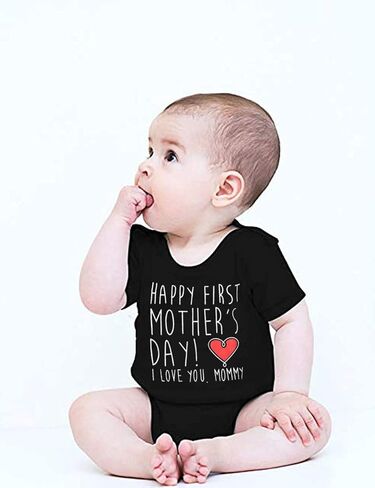 ملابس عيد الأم من Xinlykid للأطفال الأولاد والبنات ملابس عيد الأم السعيدة الأولى لعيد الأم بدلة قفز للأطفال الأولاد والبنات ملابس عيد الأم باللون الأسود in Kuwait