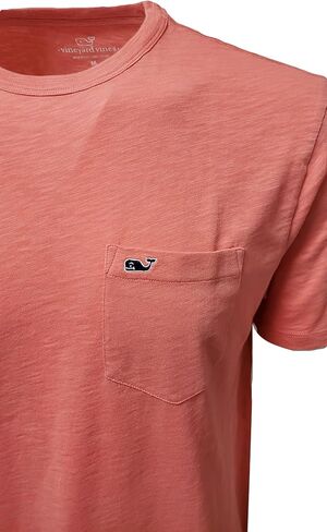 تي شيرت رجالي بأكمام قصيرة مطرز بجيب الحوت من Vineyard Vines in Saudi Arabia