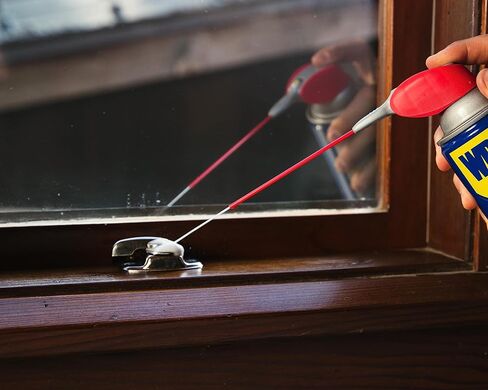 مجموعة التحرير والسرد ذات التركيبة الأصلية WD-40 المكونة من 3 أحجام: علبة صغيرة سعة 3 أونصة، وقش ذكي سعة 8 أونصة، وقش ذكي سعة 12 أونصة in Kuwait