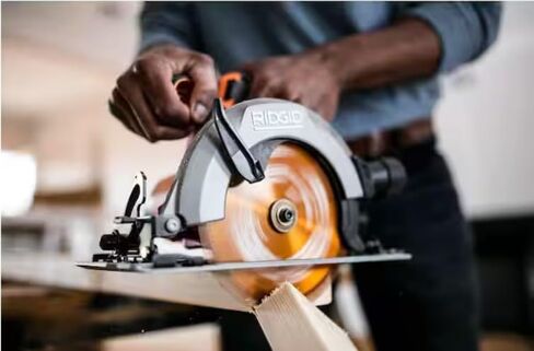RIDGID 18V لاسلكي 6 1/2 بوصة منشار دائري (أداة فقط) in Saudi Arabia