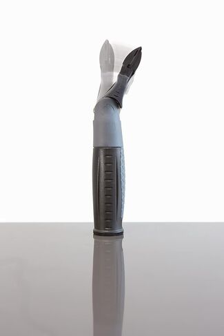 Unger Commercial ErgoTec® Ninja 4" Glass Scraper with Blade and Safety Cap – Adjustable Angle for Efficient Window Cleaning EN100 in Saudi Arabia