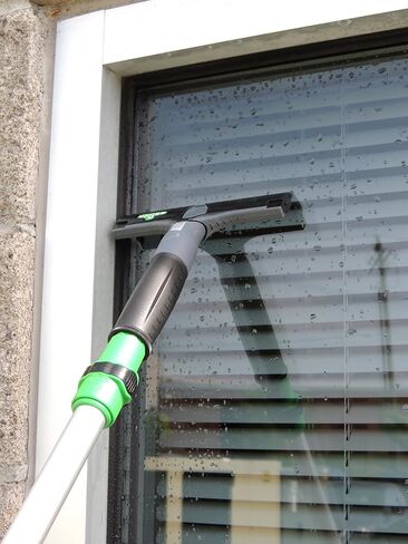 Unger Commercial ErgoTec® Ninja 4" Glass Scraper with Blade and Safety Cap – Adjustable Angle for Efficient Window Cleaning EN100 in Saudi Arabia