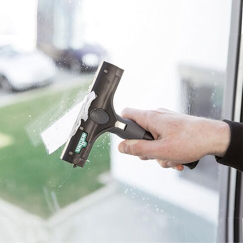 Unger Commercial ErgoTec® Ninja 4" Glass Scraper with Blade and Safety Cap – Adjustable Angle for Efficient Window Cleaning EN100 in Saudi Arabia