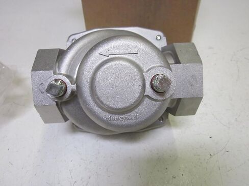 Honeywell, Inc. V5055C1059 1-1/2 inch NPT Industrial Gas Valve in Saudi Arabia