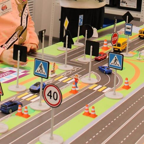 Toddmomy 7 Pcs Mini Traffic Cones, 1" Tiny Orange Safety Cones for Cake Toppers, Construction Party Decorations, RC Car Track and Kids Education in Saudi Arabia