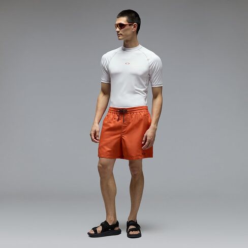 Oakley Men's Ventura Short Sleeve Rashguard in Saudi Arabia