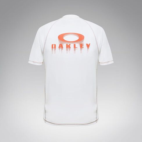 Oakley Men's Ventura Short Sleeve Rashguard in Saudi Arabia