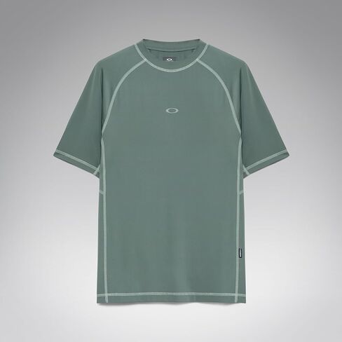 Oakley Men's Ventura Short Sleeve Rashguard in Saudi Arabia