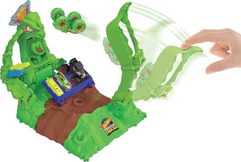 Hot Wheels Monster Trucks Toy Truck & Playset, 1 Glow-in-The-Dark 1:64 Scale Gunkster, GITD Arena Smashers Ooze Battle Challenge, 2 Crushable Cars in Saudi Arabia