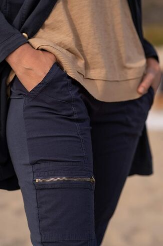 بنطال Malanda النسائي من XCVI Wearables - بنطال كاحل خفيف الوزن باللون الأزرق الداكن، مقاس صغير in Kuwait