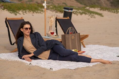 بنطال Malanda النسائي من XCVI Wearables - بنطال كاحل خفيف الوزن باللون الأزرق الداكن، مقاس صغير in Kuwait