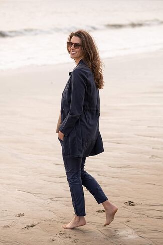 بنطال Malanda النسائي من XCVI Wearables - بنطال كاحل خفيف الوزن باللون الأزرق الداكن، مقاس صغير in Kuwait