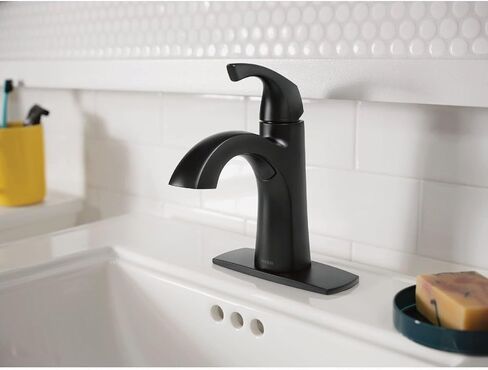 صنبور حوض الحمام Moen Lindor 84505BL باللون الأسود غير اللامع بمقبض واحد مع فتحة تصريف ولوحة سطح السفينة in Saudi Arabia