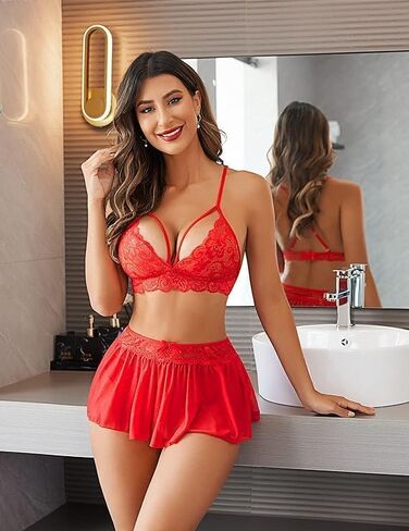 ملابس داخلية نسائية مثيرة لعيد الميلاد مكونة من 3 حمالة صدر دانتيل، وتنورة صغيرة مع ملابس بيبي دول G-String ملابس نوم سانتا باللون الأحمر in Kuwait
