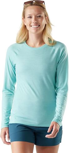 SmartWool Women's Classic All-Season Merino Base Layer Crew in Kuwait