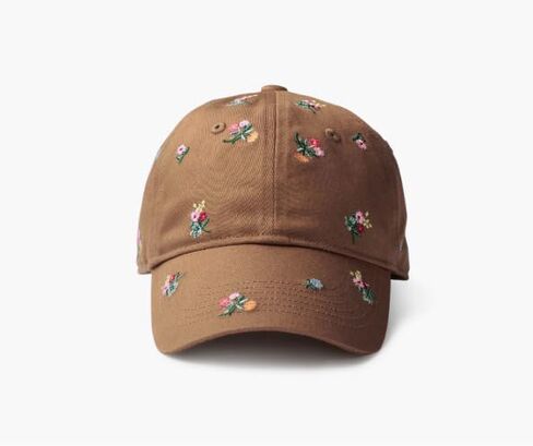 شركة RIFLE PAPER CO. قبعة بيسبول Ditsy Dahlia، تصميم كلاسيكي من 6 ألواح، حزام قابل للتعديل، 100% قطن، طباعة مطرزة بالكامل لحفلات الحديقة، مقاس واحد يناسب الجميع in Kuwait