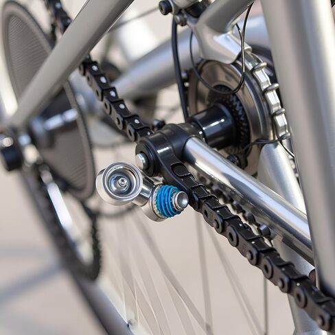 قطعتان من مسمار بكرة العجلة الفضية، مسمار بكرة Derailleur الخلفي، مثبتات مضادة للبراغي لدراجات الطريق وأجزاء بديلة، Derailleurs الخلفية، Derailleurs للدراجة الخلفية in Kuwait