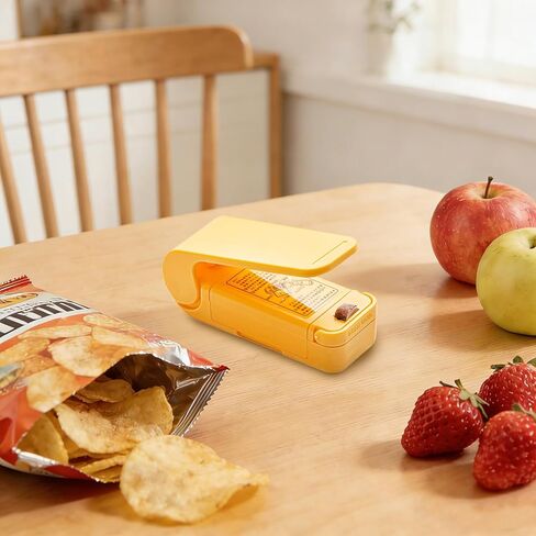 1pc Heat Bag Sealer, Portable Handheld Plastic Bag Sealing Tool, Small Snack Sealer for Food Storage, Easy Slide Seal Device for Kitchen and Travel in Kuwait
