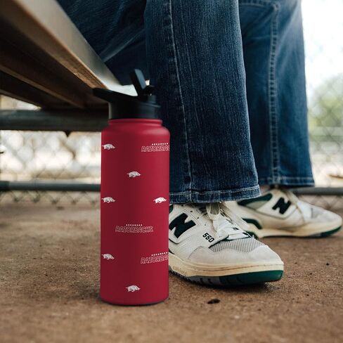 Logo Brands NCAA Arkansas Razorbacks Step & Repeat 34 oz Stainless Steel Quencher Bottle – All Over Logo Design, No-Spill Lid, Easy Carry Handle - Keeps Drinks Cold For Hours in Kuwait