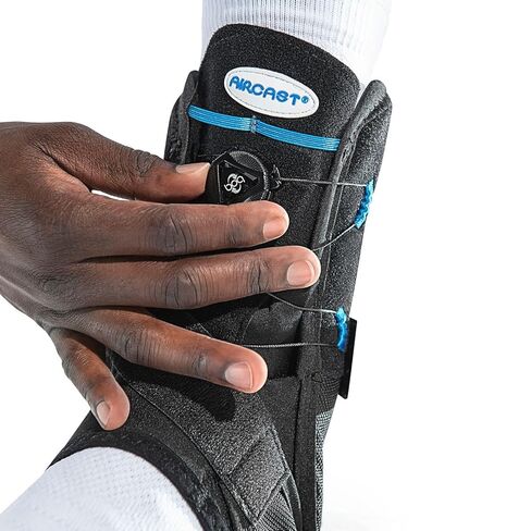 Airsport+™ دعامة الكاحل، يسار، M in Kuwait