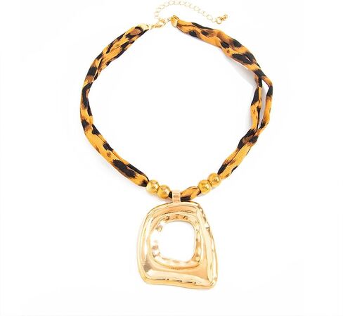 Layered Chunky Gold Geometric Square Pendant Necklaces, Trendy Big Oval Circle Cross Chain Choker Necklace Boho Charm Party Prom Jewelry Gift for Women in Kuwait