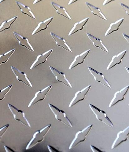 لوحة ألماس من الألومنيوم المنقوش بالكروم .025 × 24 بوصة × 120 بوصة - مثالية لحراسة الحجر والمقطورات والمركبات الترفيهية والمرآب والإصلاحات والديكور وما إلى ذلك. in Kuwait