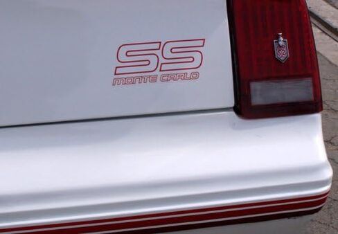 مجموعة ملصقات شارات الفينيل الحمراء لاستعادة مونت كارلو تشيفي SS 1987-1988 in Kuwait