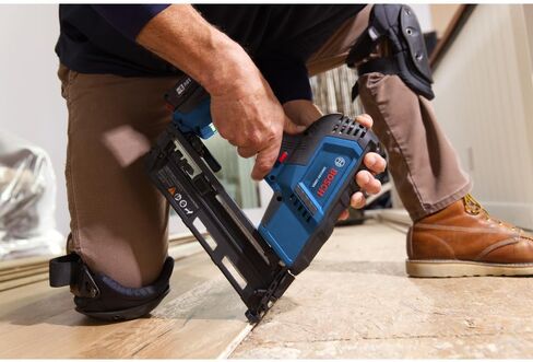 مجموعة أدوات تثبيت المسامير بزاوية لاسلكية 18 فولت من بوش GNH18V-16MAB12-RT 18 فولت (2 أمبير) (متجددة) in Kuwait