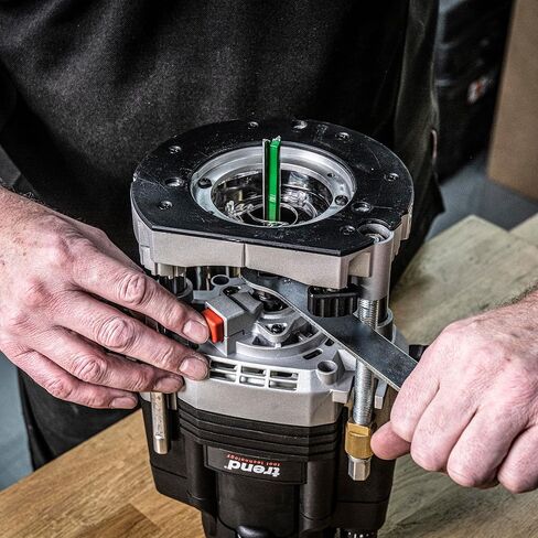 موجه T8 مزدوج الوضع 3-1/4 HP مع طوق 1/2 بوصة، سرعة متغيرة، طاولة توجيه متوافقة مع نظام التمركز الدقيق، تتضمن 1/2 بوصة مستقيمة، U*T8EK/A in Kuwait