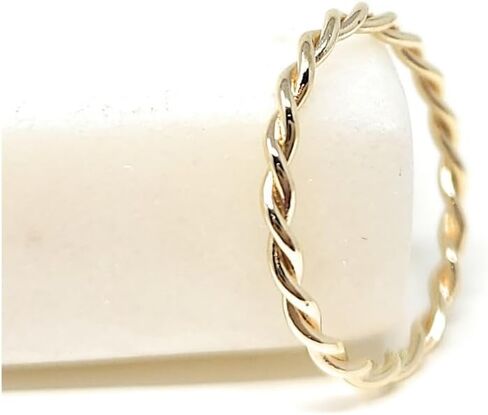 14k Solid Gold Thin Stacking Twist Ring in Saudi Arabia