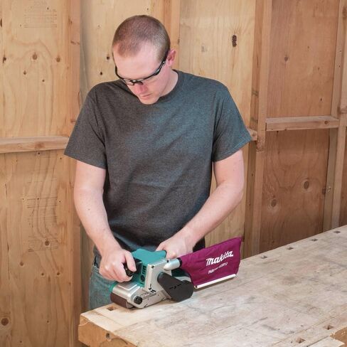 Makita 9903-R 8.8 Amp Variable Speed 3 in. x 21 in. Corded Belt Sander (Renewed) in Kuwait