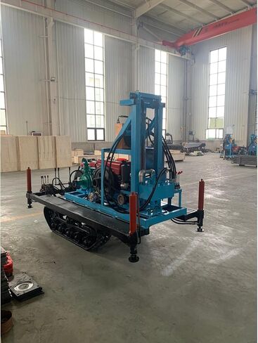 Crawler Mounted Water Well Driller, Rigid Drilling Machine for Steady Operation, Ideal for Remote Farmstead Hilly Terrain and Agricultural Water Setup Projects in Kuwait