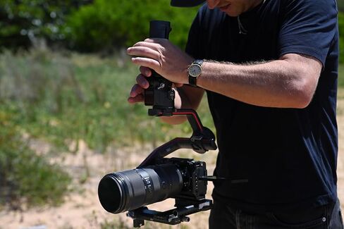 Nikon NIKKOR Z 70-200mm f/2.8 S II | The Lightest Professional 70-200mm Lens in Its Class with Breakthrough Autofocus Performance, Image Stabilization, Internal Zoom and Extraordinary Image Quality in Kuwait