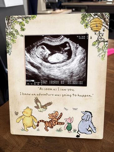 Winnie Baby Keepsake Frame Wooden Ultrasound Picture Frame Pregnancy Milestone Sign Gifts For Baby Shower Decorations Nursery in Kuwait