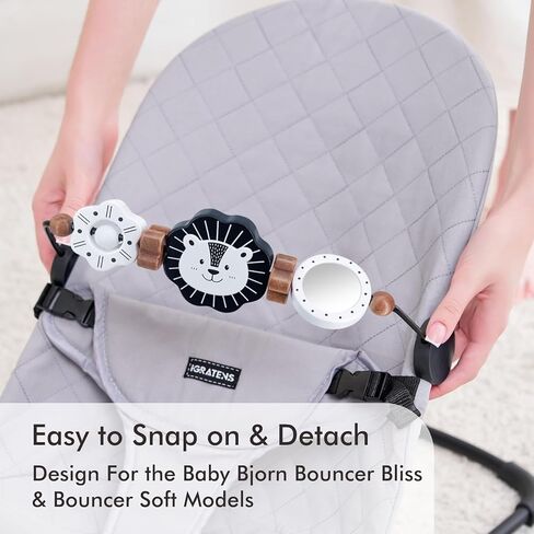 iGRATENS Baby Bjorn Bouncer Toy Bar، نموذج جديد للعبة خشبية مع مرآة لكرسي الأطفال الناعم والنعيم، سهلة التركيب والإزالة، مادة صديقة للأطفال، ألعاب التعرف المبكر باللونين الأبيض والأسود، أسد in Kuwait