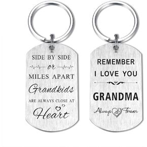 Grandma Mothers Day Gifts - Grandkids Are Always Close At Heart - Grandma Keychain, Grandmother Key Chains