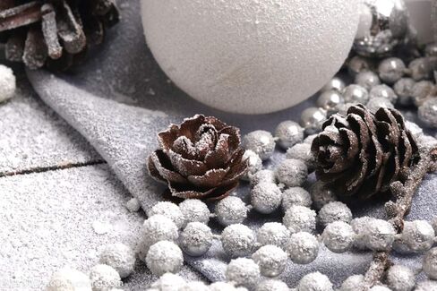 250 PCS Christmas Natural Mini Pine Cones-Thanksgiving Pinecones Ornaments for DIY Crafts, Home Decorations,Fall and Christmas,Wedding Decor in Saudi Arabia
