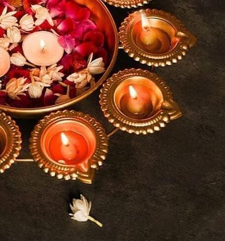 Prisha India Craft Diya Shape Flower Decorative Urli Bowl for Home Handcrafted Urli Bowl for Floating Flowers and Tea Light Candles Home,Office and Table Décor, Metal, 10 Diyas in Saudi Arabia