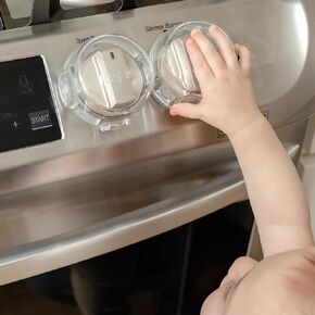 أغطية مقابض موقد الأمان من ريجالو لحماية الأطفال، واقيات مقابض الفرن المقاومة للأطفال، سهلة التركيب، شفافة (5 عبوات) in Kuwait
