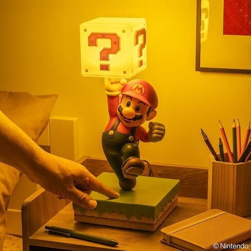 Paladone Super Mario Diorama Light - مصباح يعمل بالضغط مقاس 35 سم مع 3 إعدادات سطوع وصوت رسمي، وغرفة نوم تعمل بمنفذ USB وديكور غرفة الألعاب - هدية نينتندو القابلة للتجميع in Kuwait