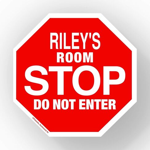 لافتة Riley Stop Its My Room - مظهر رسمي 5 1/2 بوصة × 5 1/2 بوصة علامة اسم شخصية - معلقة على الحائط لباب غرفة الأطفال/الخزانة/المكتب (ملصقات جديدة، لافتات الشوارع) in Kuwait