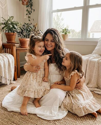 فستان Noubeau للفتيات الصغيرات فستان صيفي Smocked Boho بدون أكمام مكشكش لفستان طفل صغير فستان صيفي للشاطئ in Kuwait