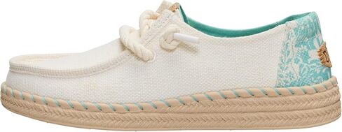 حذاء نسائي من HEYDUDE سهل الارتداء من Espadrille Hibiscus | وسادة قدم من الفلين | خفيفة الوزن وجاهزة للسفر ومسطحة كاجوال in Kuwait