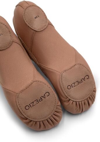 حذاء باليه نسائي من قماش Hanami من Capezio، سمرة فاتحة، 9.5M in Kuwait