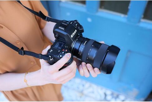 مجموعة عدسات Tamron 16-30 مم F/2.8 Di III VXD G2 المتوافقة مع Z Mount (إطار كامل) مع مجموعة مرشح Tiffen + حافظة غطاء العدسة + مجموعة تنظيف + قطعة قماش للتنظيف (5 قطع) in Kuwait