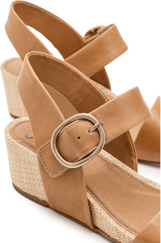 Sofft Women's Vaya Caramel 8.5 Medium in Kuwait